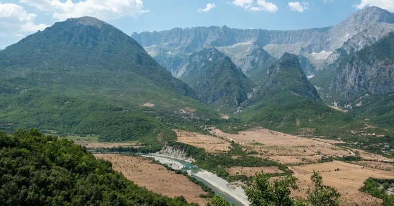 tout savoir sur le permis de construire : démarches, conditions, documents nécessaires et conseils pour obtenir votre autorisation de construire en toute sérénité.