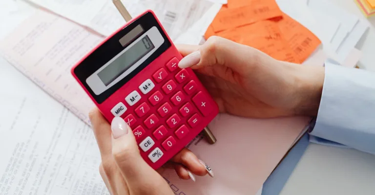 calculez efficacement l'isolation thermique pour optimiser le confort et économiser l'énergie avec nos outils et conseils spécialisés.