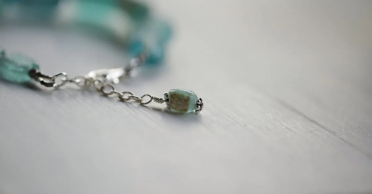 découvrez notre collection exclusive de bijoux élégants et intemporels, parfaits pour toutes les occasions et styles.