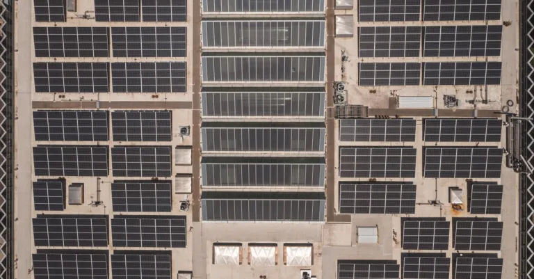 découvrez nos panneaux solaires de haute qualité pour une énergie propre et renouvelable. réduisez vos factures d'électricité tout en protégeant l'environnement grâce à nos solutions solaires efficaces et durables.