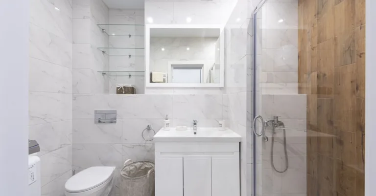découvrez la hauteur standard de l’évacuation d’une toilette, les mesures à vérifier et les conseils pour préparer correctement l’installation.